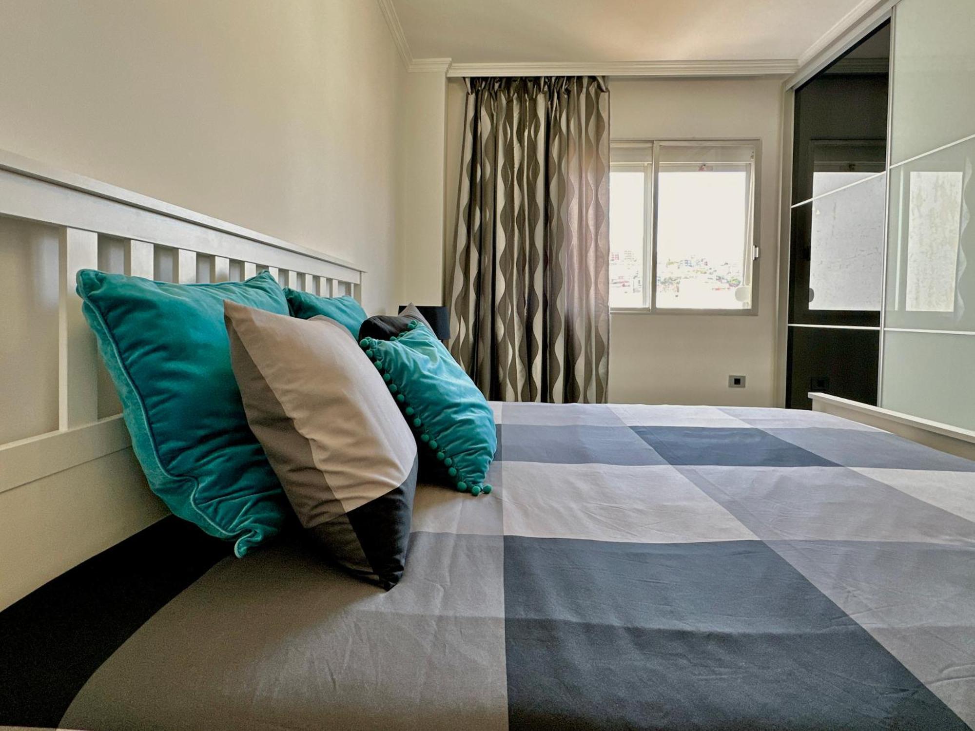 Hostiguest Coliving Leon Y Castillo Λας Πάλμας ντε Γκραν Κανάρια Εξωτερικό φωτογραφία