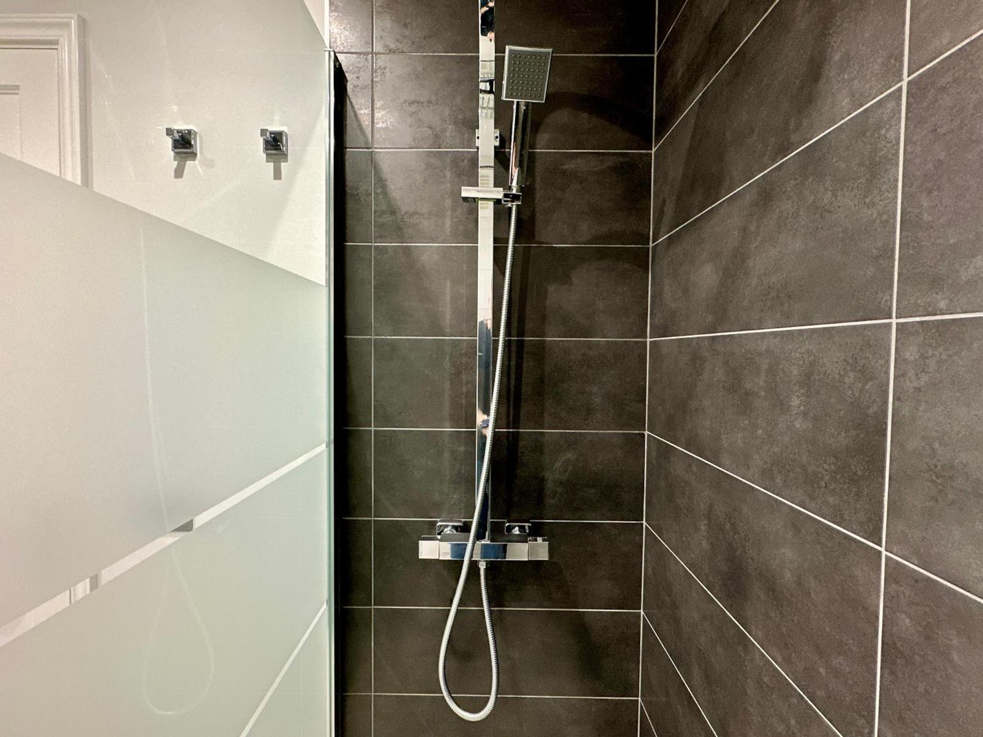 Hostiguest Coliving Leon Y Castillo Λας Πάλμας ντε Γκραν Κανάρια Εξωτερικό φωτογραφία